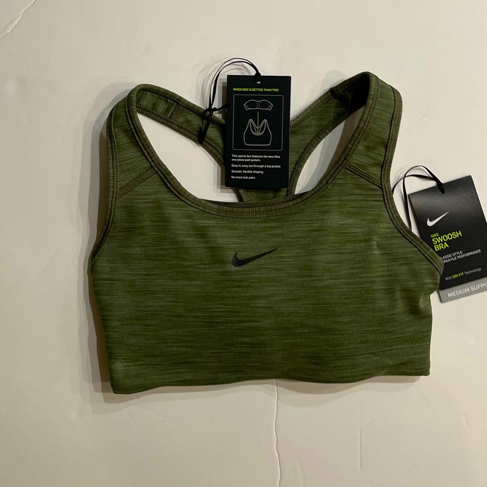 Nike Women’s Sports Bra Green XS New NWT